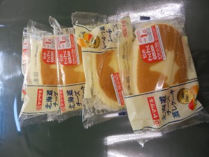 67.ヤマザキ製パン＿北海道チーズ蒸しケーキ(12.11.16 YAN FA)